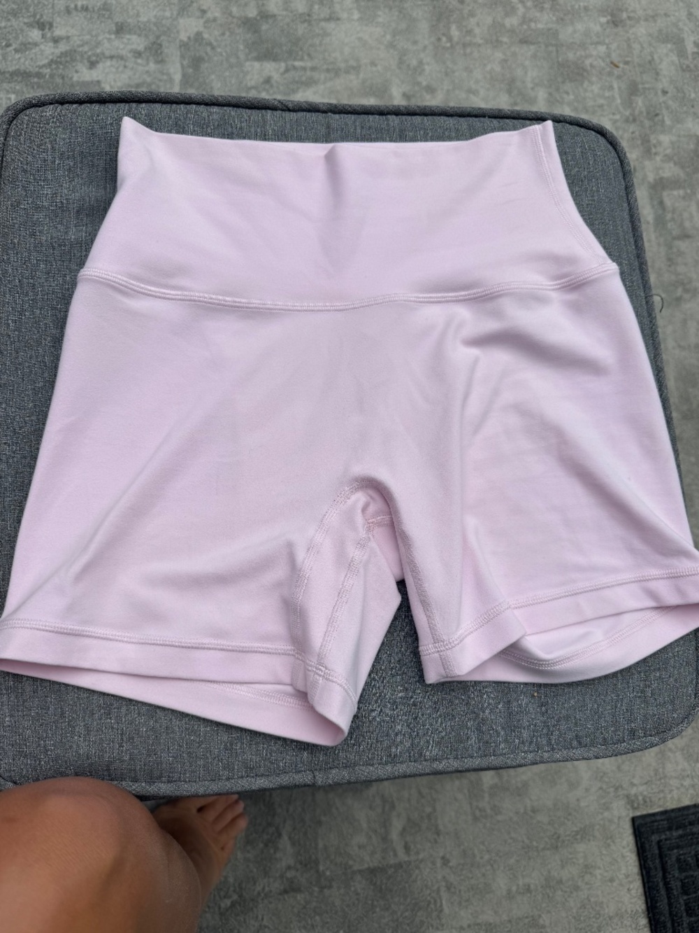 Aritzia butter shorts light pink size 6